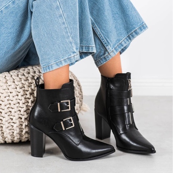 WINDSOR SMITH Black Leather Buckle High Heeled Ankle Boots - Picture 4 of 9